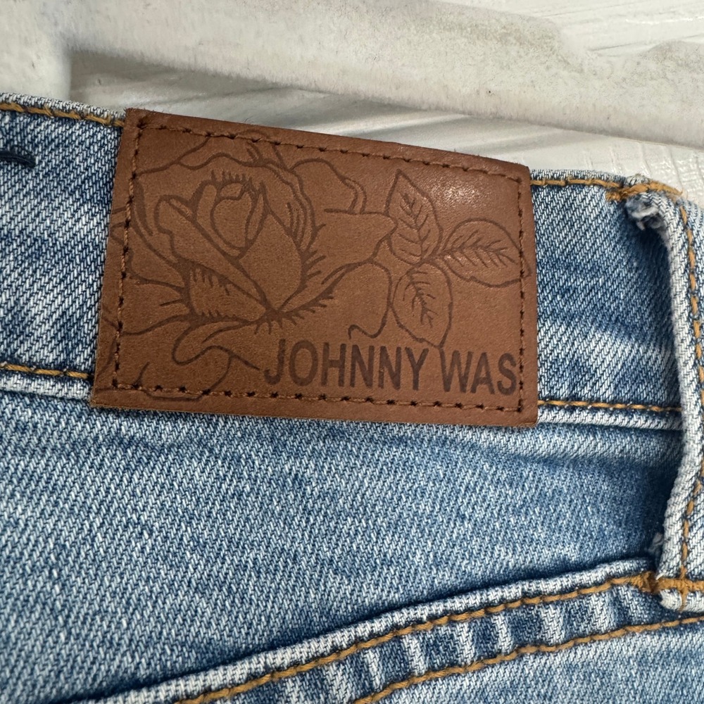 Johnny Was Jeans Women's Size 26 Bohemian Cropped Baby Boot Embroidered Floral - Picture 4 of 9